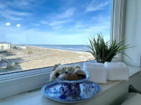 Oceanfront Penthouse Suite, 2 King Beds, Exquisite Beach Views, Newly Renovated
