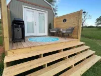 Star glazing Tiny house off grid peaceful Stone Mountain State Park and Fire pit Hotels in Traphill