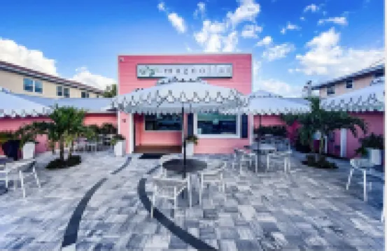 DIRECTLY ON PRIVATE BEACH! GULF VIEW CONDO!  Amazing panoramic sunset views!