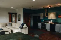 Connoisseur Hideaway Hotels in Four Corners