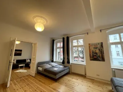 Wunderschön, Hell und Groß Hotels near Mueggelsee