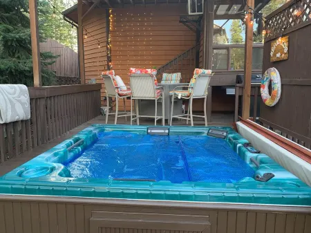 Shangri - La Hot Tub & Pool Fun