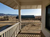 The Ranch House, near Mercy Hot Springs. Hotels in San Benito County
