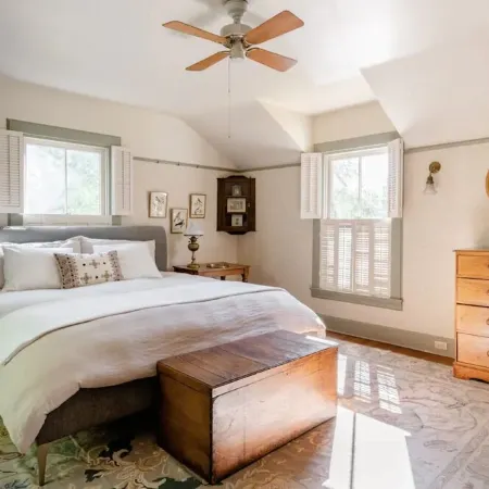 Elegant Victorian Walking Distance to Downtown Grass Valley