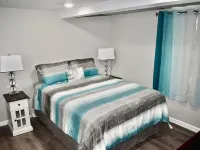 Family-Friendly 3BR Home near River & Bike Path! Close to downtown. ケロッグのホテル