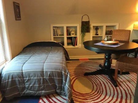 The Cotton Cottage - 1 BR guest apartment 7 minutes from the Ole Miss campus