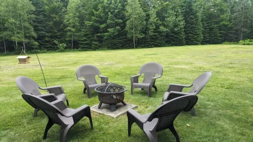 Cozy cabin in the Maine woods.  Direct access to ATV/Snowmobile trails.