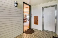 POIPU KAPILI 46 - FABULOUS OCEAN VIEWS - WHOLE UNIT AC - WALK TO BEACH/ SHOPPING