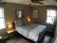 Tranquil Chalet - Nottely Riverfront, Starlink w/ Roku TV, Easy River Access Hotels in Notla
