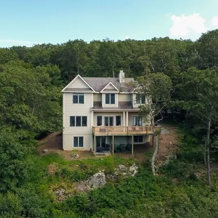 Luxury Black Bear Lodge: Stunning 4 Season Mountain Views! Perfect for Families.
