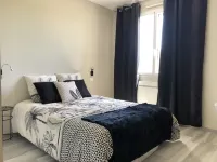 House with swimming pool on large enclosed plot in the vineyards Hôtels à : La Chapelle-Heulin