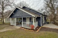 Blue Horizon Retreat- Near Downtown McKinney Hotels near Pecan Grove Cemetery