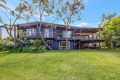 Gorgeous Beach House - Get in for Spring!