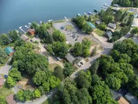 La Vita e Bella -Life is Good- at this pet friendly Northwoods escape