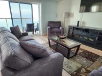 Enjoy sunsets @ spacious 3br/2ba lakefront condo #306--perfect for families