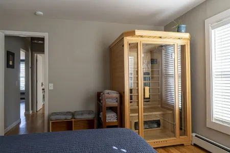 Launch your Colorado adventures – Historic Downtown convenience Отели рядом с достопримечательностью «Университет Колорадо Меса»