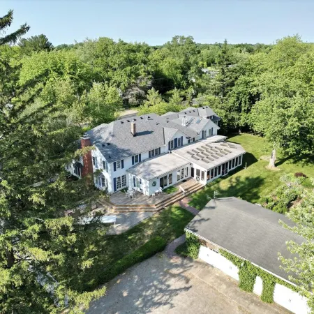 Newly Renovated, 7700 Sq. Ft,  8Br, 7BTH, Heated Pool, Hot Tub, Arcade Game Barn