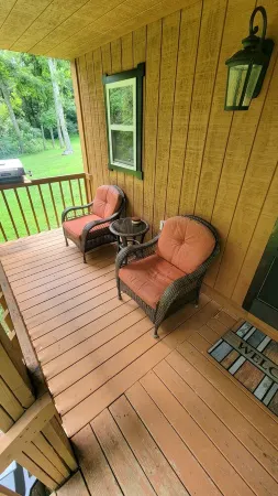 Rustic Private Cabin on 30 acres w/Loft/Firepit/Secluded/Trails