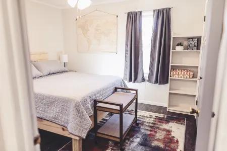 2 Bedroom Home less than 2 miles to Jacks Fork River