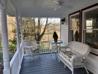 Charming Farmhouse on Beautiful Horse Farm