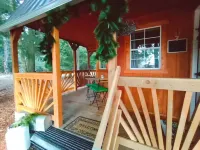 Cabin in the Cedars.Close to Lake,Town & Mountain