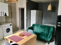 Studio Spacieux en Centre Ville Hotels in La Charite-sur-Loire