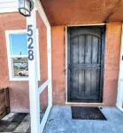 🌊King bed - near SoFi and LAX - free onsite parking