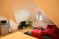 Close to the city centre. Private top floor surrounded by a spacious garden