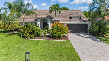 Luxury fully rehabed house with Lake View