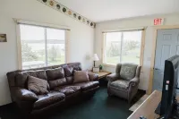 Sleeps 11 and is across the street from Resort, Marina and walking paths. Hotels in Oacoma