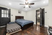 Modern Bungalow near River, CLT & Belmont Abbey