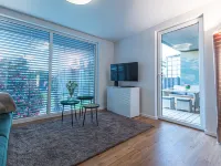 85qm Garten Suite mit 2 Schlafzimmern / Terrasse und Garten Hoteles en Willich