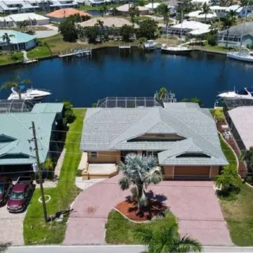 Punta Gorda Canal Waterfront I Pool, Kayaks, Bikes, Boat Dock