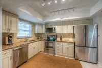 Vacation Home Near the Beach!