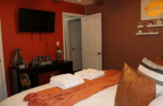 Cozy Relaxing 4-bedroom House in Forest Park Hotels in Forest Park