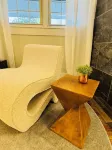 Downtown Suite-Walk to Eat-Easy Park-Smart TV-Wifi