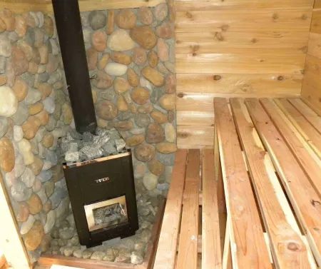 Custom Log Cabin with Teton Views and Hot tub near National Parks