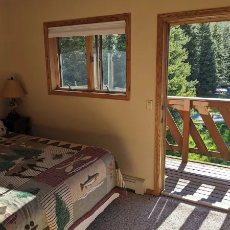 Walk to Winter Park Lifts - Private Hot Tub - Pet Friendly - Custom Duplex