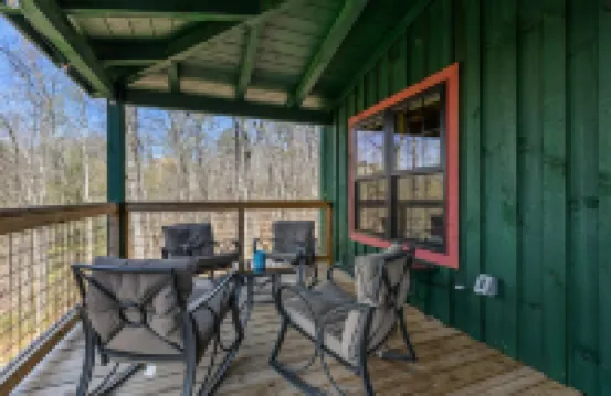 Ridge Top Cabin Retreat w/ Hot Tub & Game Room