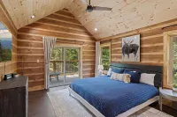 Smoky Mnt Modern Cabin 4 Bd 4 BTH w Hot Tub! Hotels near Wears Valley