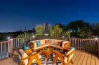 Desert Oasis: Heated Pool, Mini Golf, Hot Tub & Games