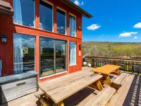 Dancing Horse Farm in Windham: Spectacular 9 Bedroom Home, 30 Acres,  Ski Lodge Hotels in Windham