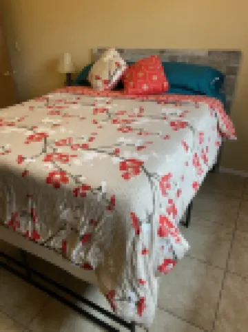 Stay With Us in Rio Rancho!  Balloon Fiesta Shuttle Close. 2 REAL QUEEN BEDS!