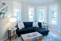 Modern & Spacious 4 Bedroom Single Family Home