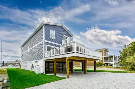 Luxurious & Comfy ~ 1 Block to Beach ~ ♛Royal Beds