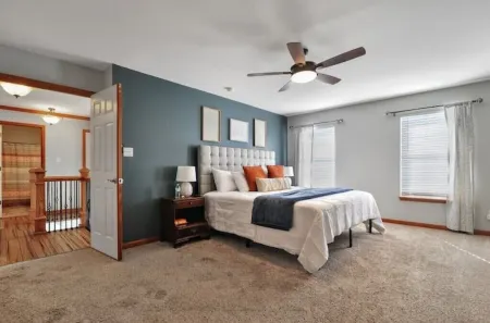 Spacious 5 Bedroom w/Pool, Patio and Theater