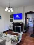 Luxurious Marble bath & kit1 bedroom condo WiFi DAYTON 2 min downtown 5 min UD
