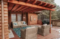 Cozy cabin in the woods. 12 min from the Angel Fire ski resort; 6 to golf course