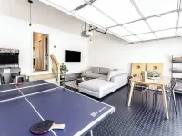 Modern Waterfront Home with Kayak, Firepit, Gameroom, Pool+Beaches, Dog & EV OK Hotels in Cople
