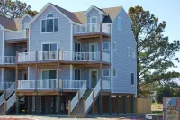 AlloWaves-Luxury Townhome w/ POOL & FISHING PIER
